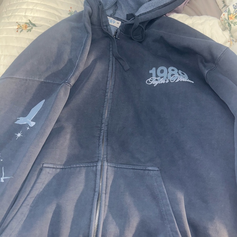 Taylor Swift 1989 Gray Hoodie